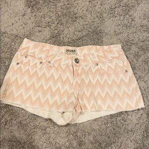 Faded Peach chevron shorts